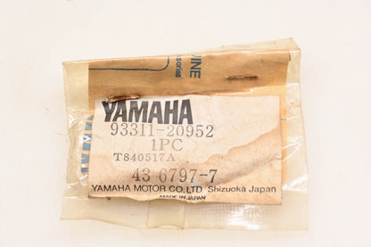 New OEM Yamaha 93311-20952-00 U-Joint Bearing Caps Qty 2 NOS