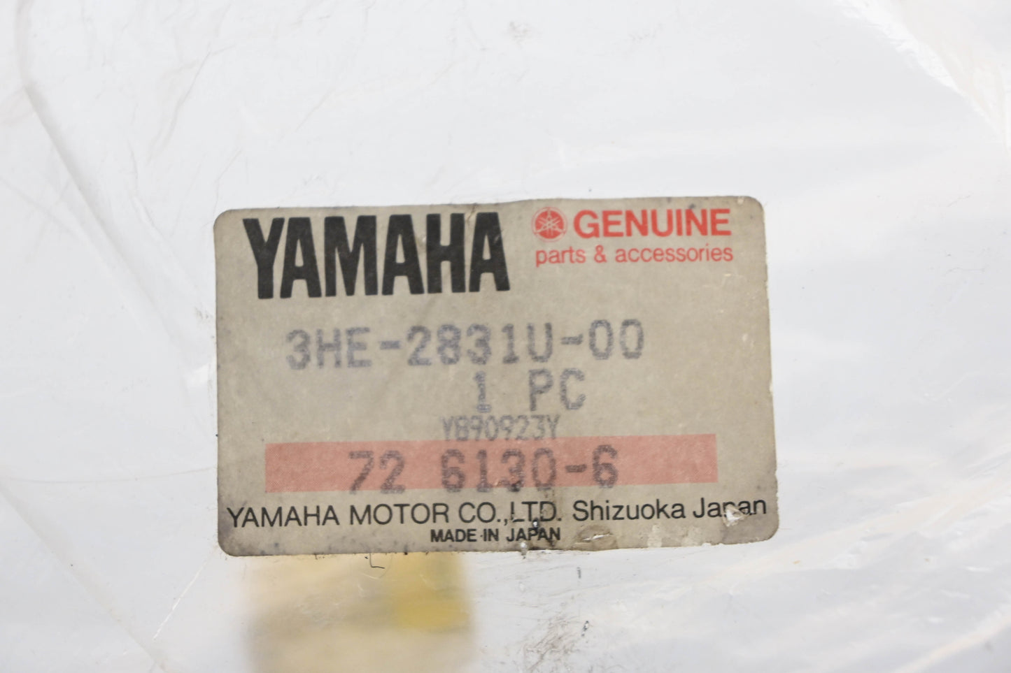 New OEM Yamaha 3HE-2831U-00-00 Side Stay Bracket NOS