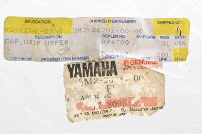 New OEM Yamaha 3M2-26281-00-00 Handle Grip Upper Cap NOS