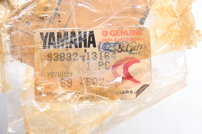 New OEM Yamaha 93832-13164-00 Sprocket 13T NOS