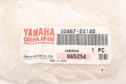 New OEM Yamaha 90467-24140-00 Clip NOS