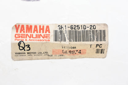 New OEM Yamaha GH1-6251D-20-00 Wave Raider 1100 Purple Bow Gunwale Bumper NOS