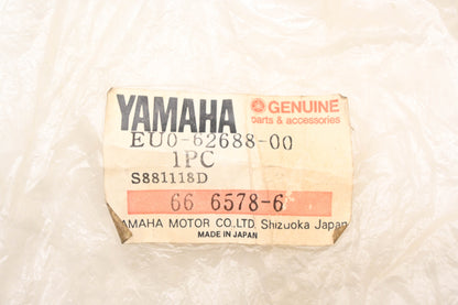 New OEM Yamaha EU0-62688-00-00 Engine Hood Front Packing NOS