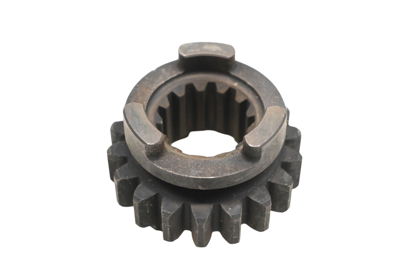 New OEM Yamaha 5CU-17131-00-00 Pinion 3rd Gear NOS