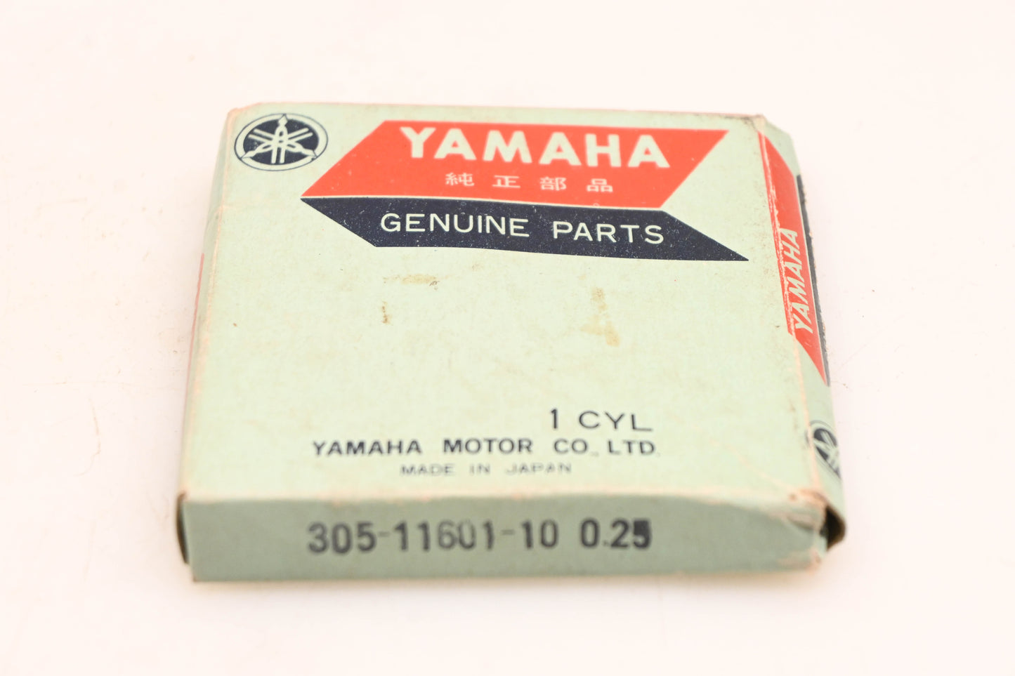 New OEM Yamaha 305-11601-10-00 Piston Ring Kit NOS