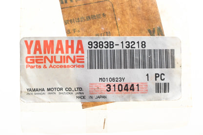New OEM Yamaha 9383B-13218-00 Drive Sprocket 13T NOS