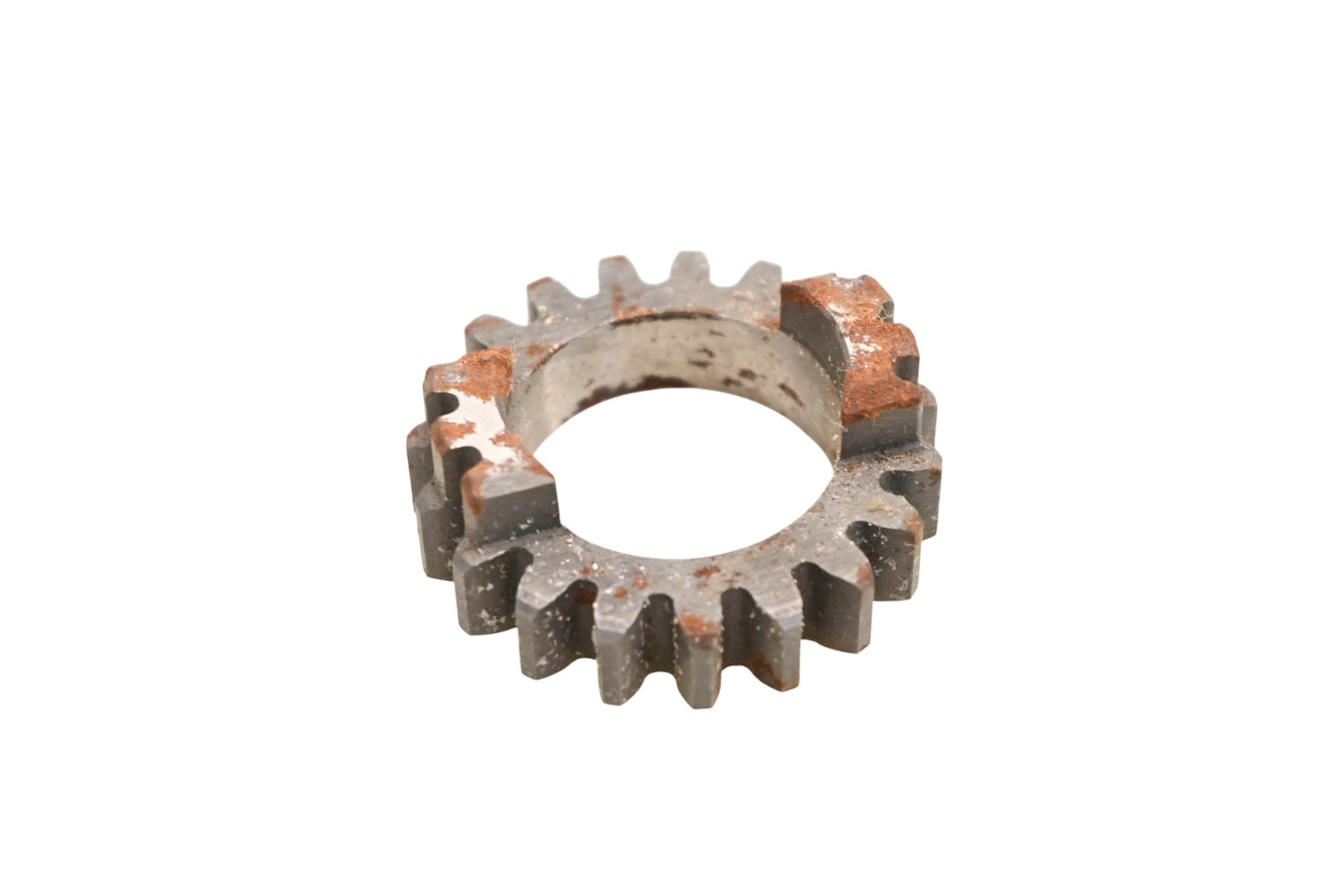 New OEM Yamaha 174-15631-01-00 Kick Pinion Gear NOS
