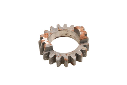 New OEM Yamaha 174-15631-01-00 Kick Pinion Gear NOS