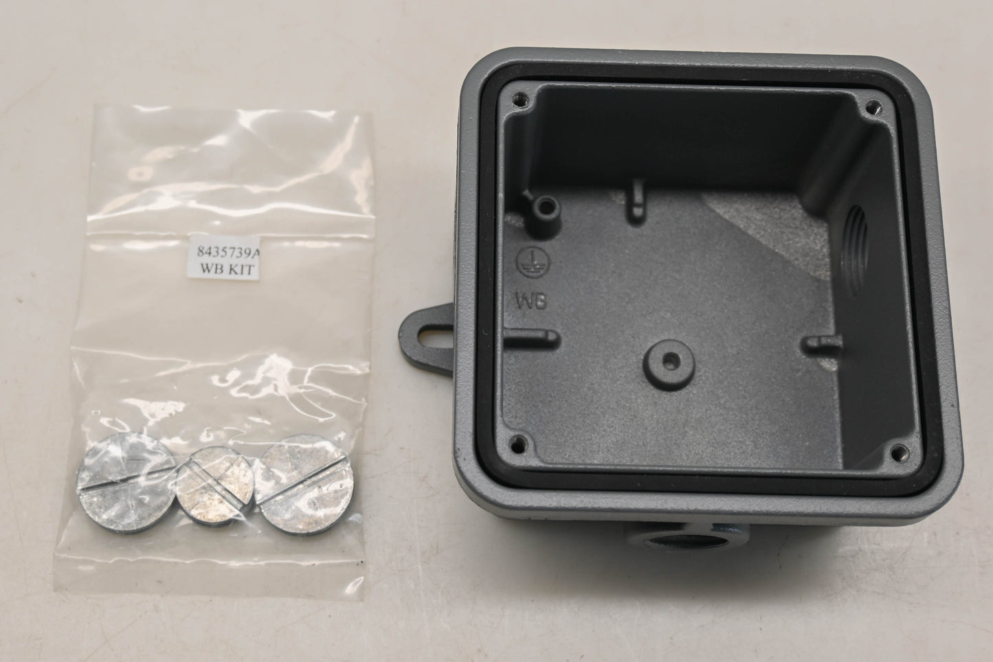 Aftermarket 4A969, WB, 8435739A Weatherproof Box Kit NOS