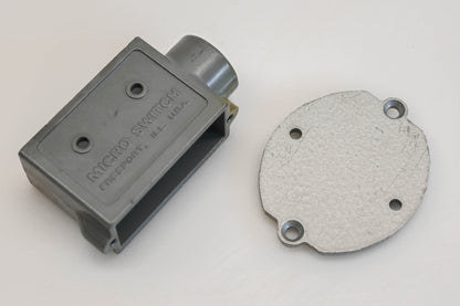 Micro Switch 3PA2 Enclosure Kit NOS