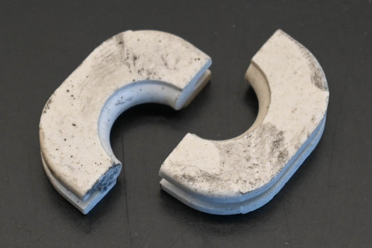 Chromalox 032-013454-001 Insulator Bushings Qty 2 NOS