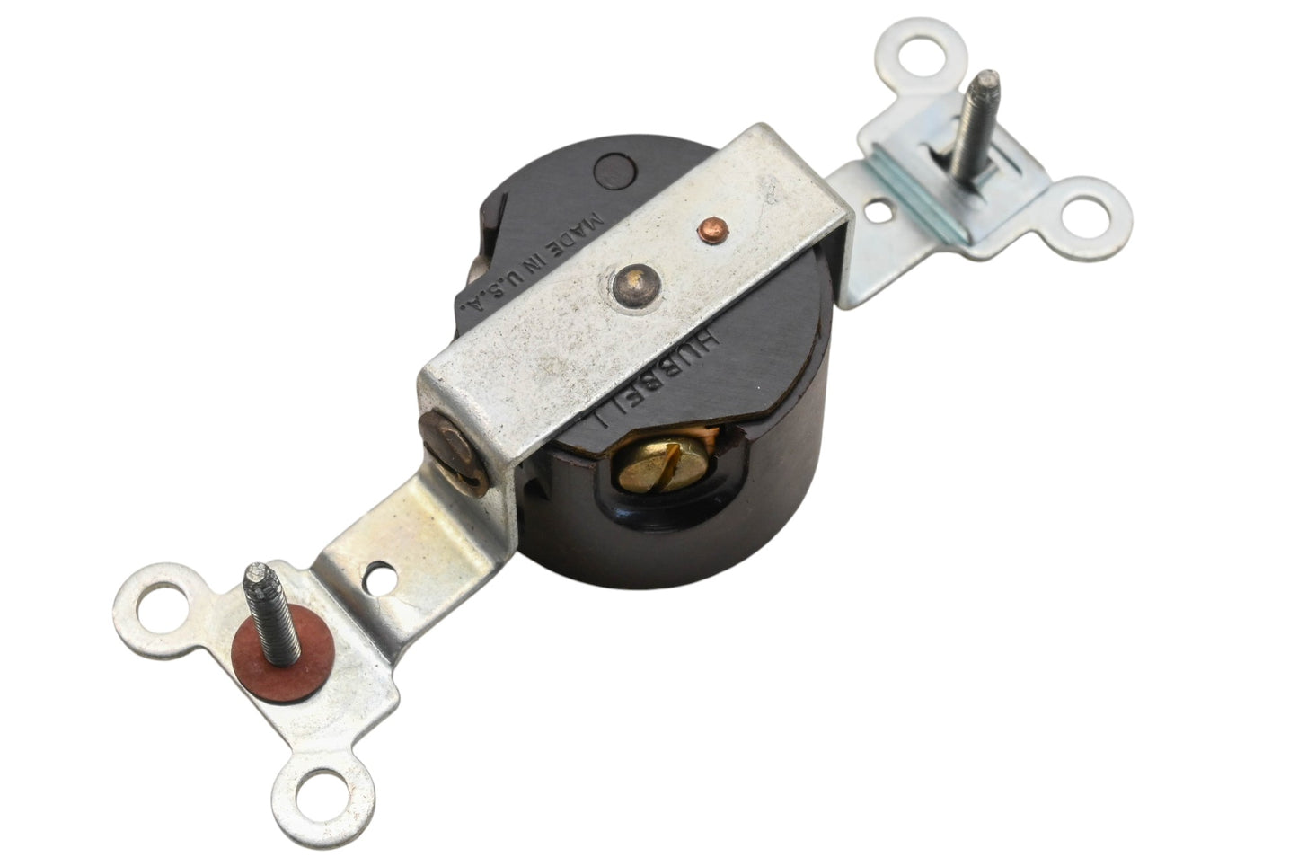 Hubbell 4760 15A-277V Twist Lock Receptacle Assembly NOS