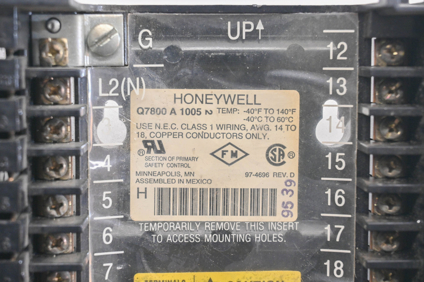 Honeywell Q7800 A 1005 Universal Wiring Subbase NOS