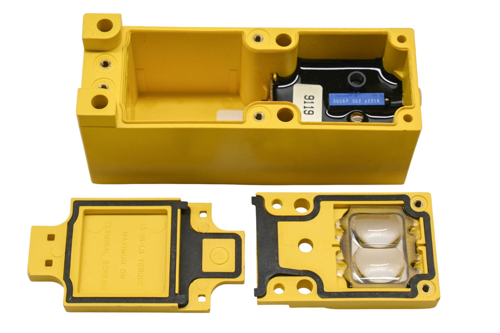 Banner 17484, 2SBDX1 Photoelectric Scanner Block Kit NOS