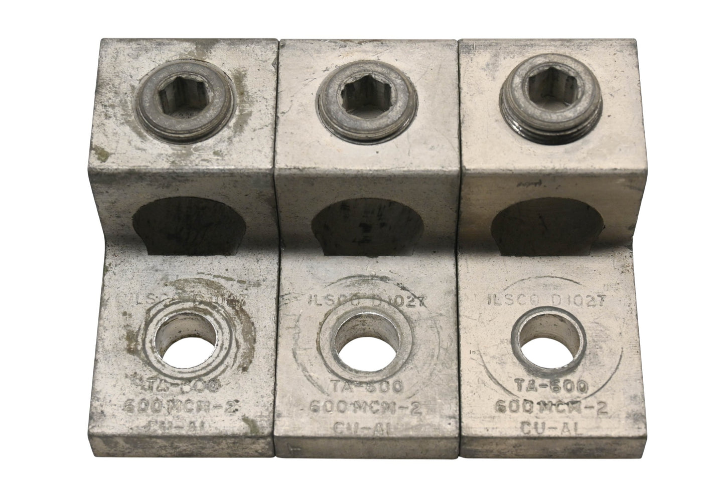 ILSCO D1027, TA-600, 600MCM-2 Mechanical Lugs Qty 3