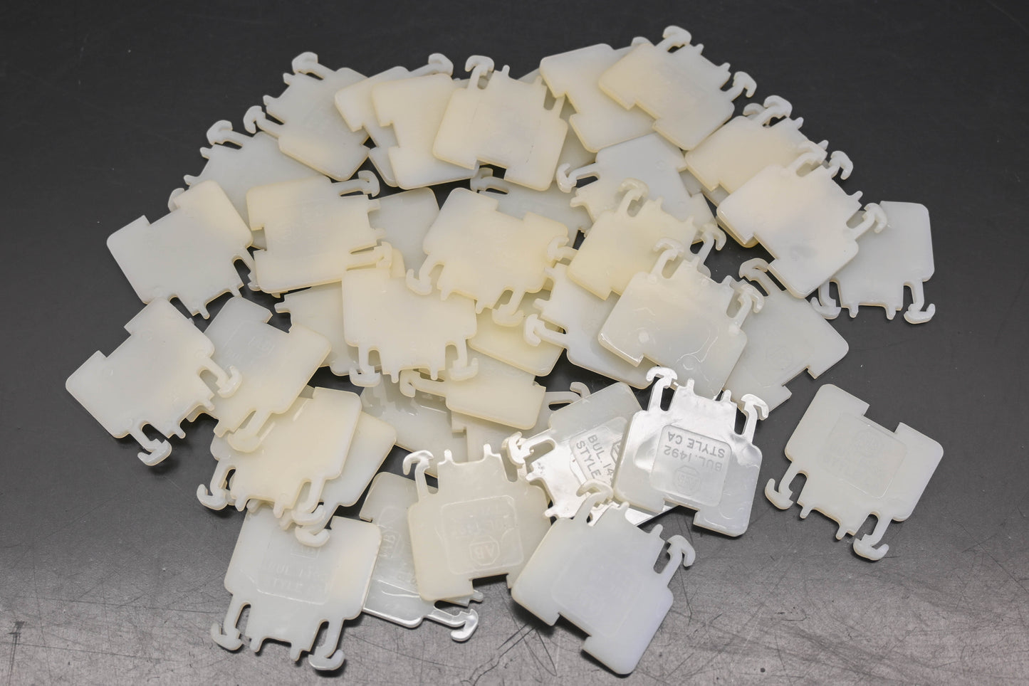 Allen Bradley 1492-N16 Terminal Blocks Qty 39 NOS