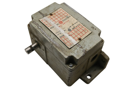 GE IC9445A204K 15A-600V Limit Switch