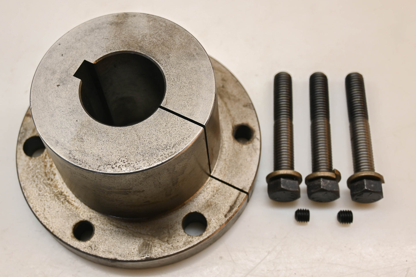 Maska FX1-15/16 1-15/16" Hub Kit NOS