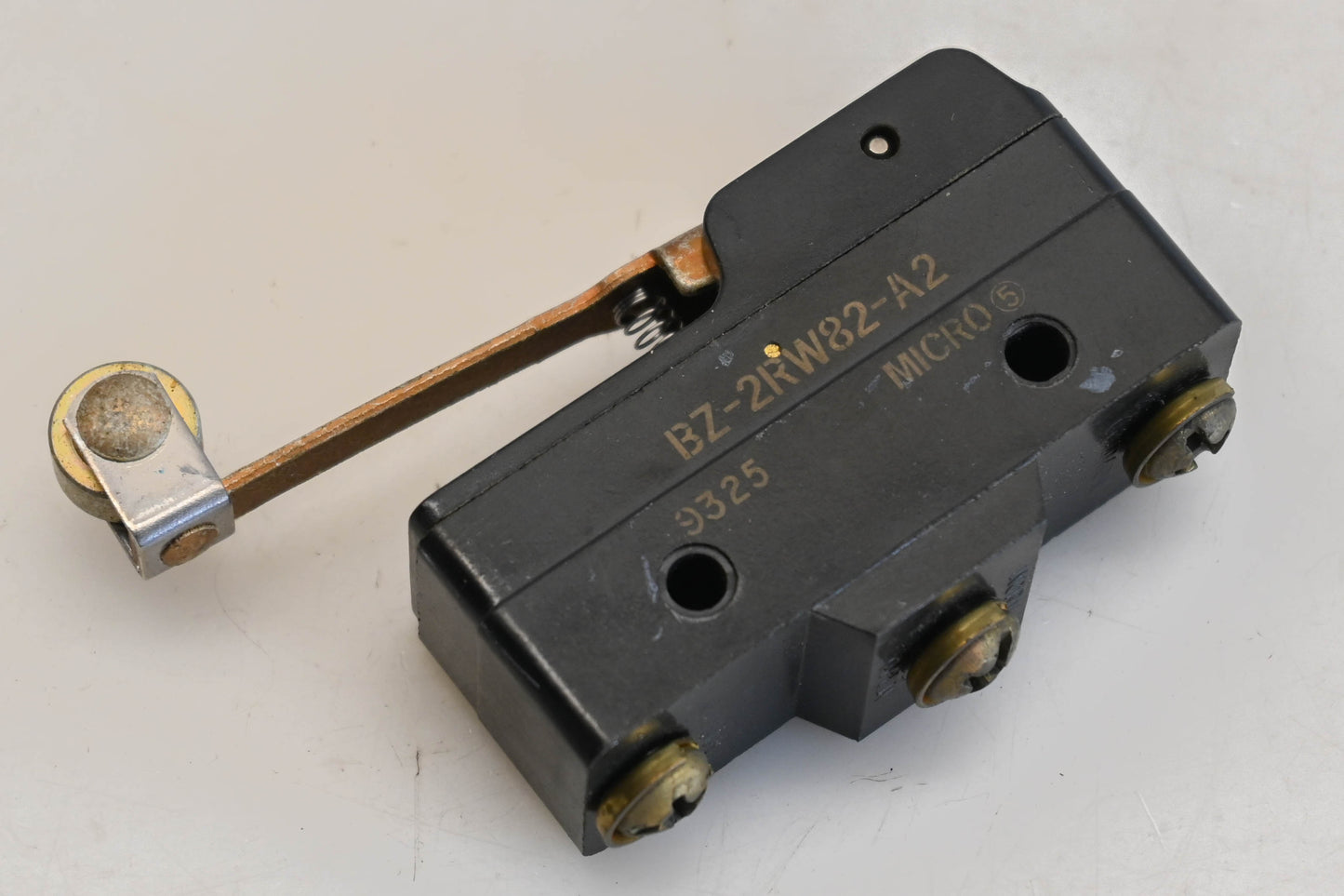 Micro Switch BZ-2RW82-A2 15A-125/250/480V Switch