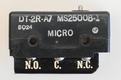 Micro Switch DT-2R-A7, MS25008-1 10A-125/250V Switch NOS
