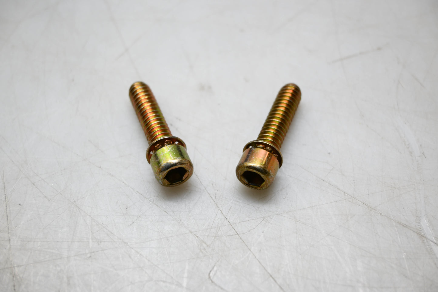 New OEM Polaris 7512290 Socket Cap Screws With Washers Qty 2 NOS