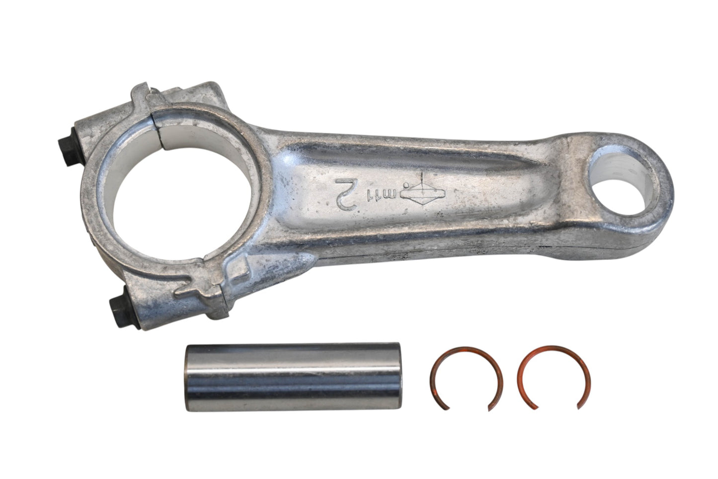 New OEM Briggs & Stratton 796209 Connecting Rod Kit NOS