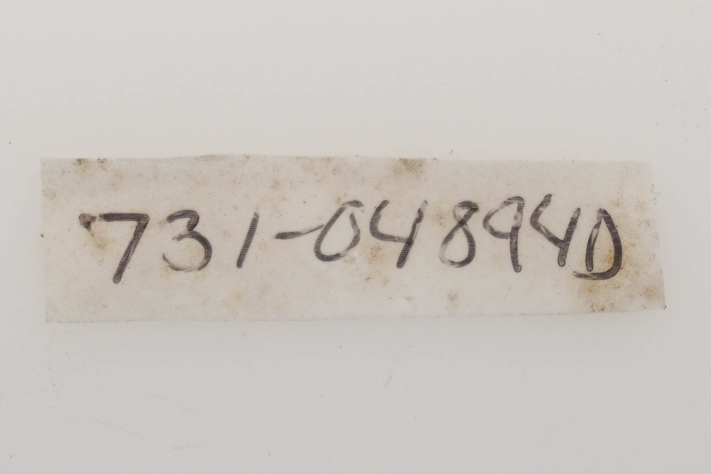 MTD 731-04894D Handle Lock Plate NOS