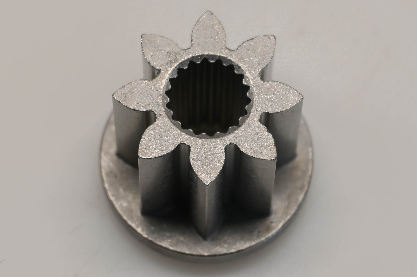 Toro 119-7616 8 Tooth Gear NOS