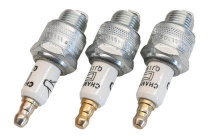 New OEM Briggs & Stratton 697451 Spark Plugs Qty 3 NOS