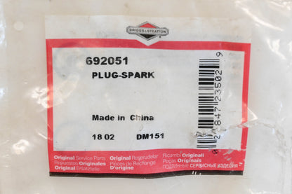 New OEM Briggs & Stratton 692051 Spark Plug NOS