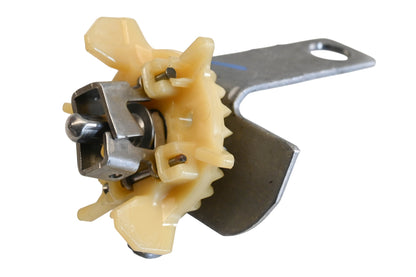 New OEM Briggs & Stratton 691968 Governor Oil Slinger NOS