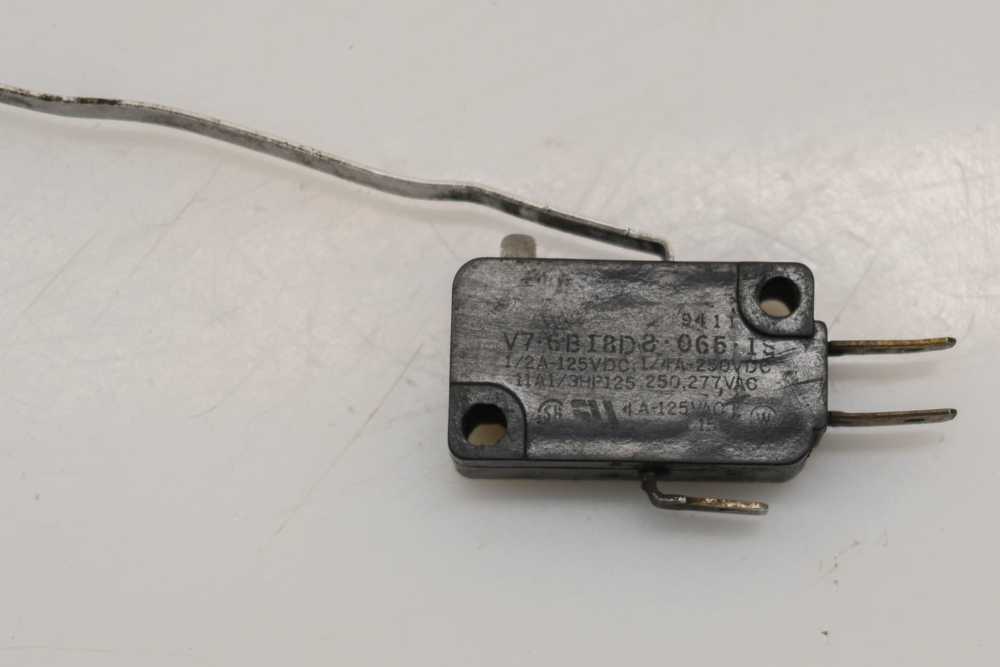 Honeywell V7-6B18D8-065-1S Micro Switch
