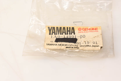 Yamaha 1A0-14991-00-00 Screw NOS
