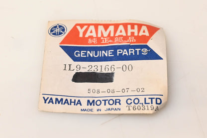 Yamaha 1L9-23166-00-00 Oil Lock Spacer NOS