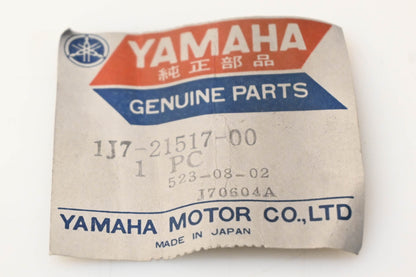 Yamaha 1J7-21517-00-00 Front Fender Pad NOS
