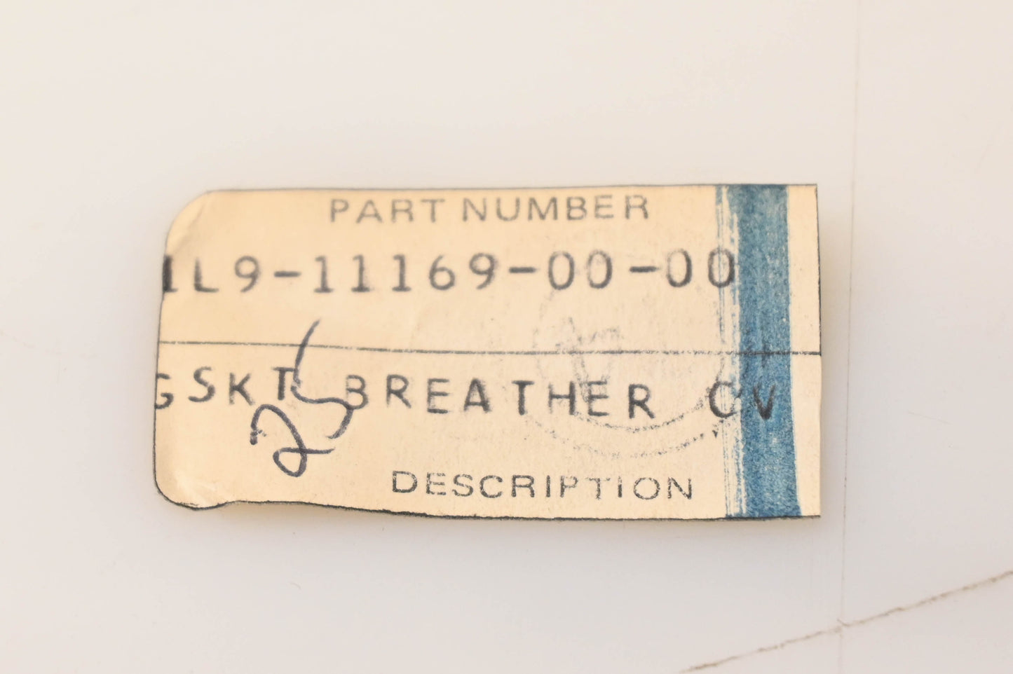 Yamaha 1L9-11169-00-00 Breather Cover Gasket NOS