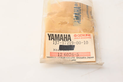 Yamaha 1J7-17219-00-10 Shim NOS