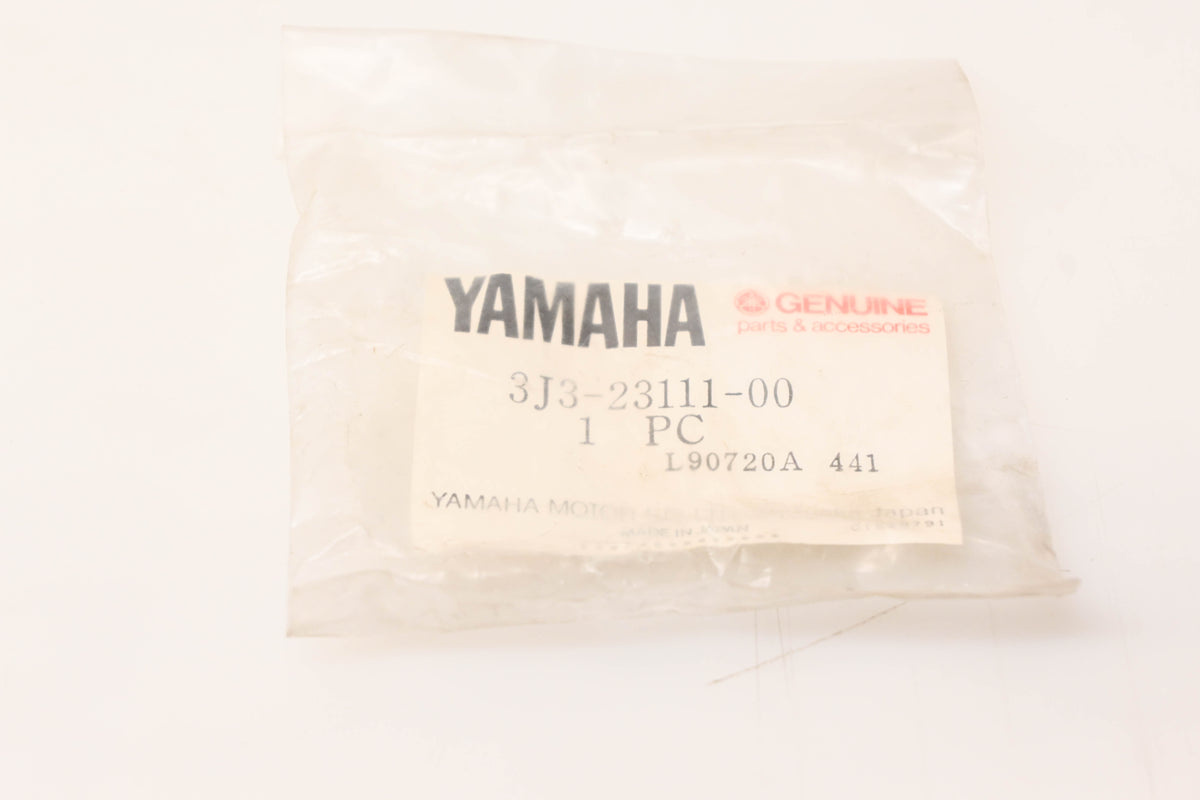 New OEM Yamaha 3J3-23111-00-00 Bolt Cap NOS