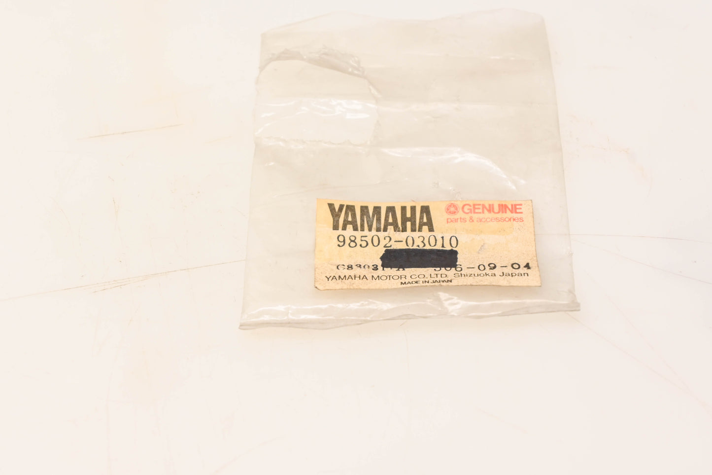 New OEM Yamaha 98502-03010-00 Pan Headed Screw NOS