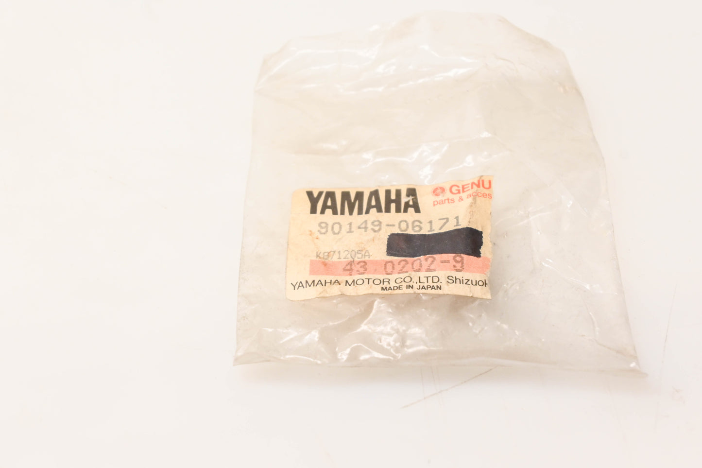 New OEM Yamaha 90149-06171-00 Special Shape Screw NOS