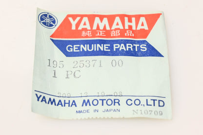New OEM Yamaha 195-25371-00-00 Tension Bar NOS