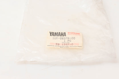 New OEM Yamaha 1UY-2637A-00-00 Lever Handle Cover NOS