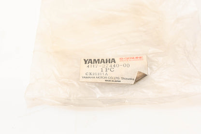 New OEM Yamaha 4H7-27440-00-00 Right Rear Foot rest Assembly NOS