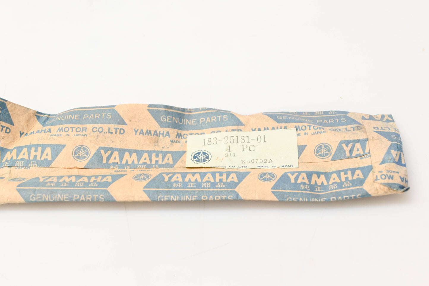 New OEM Yamaha 183-25181-01-00 Rear Axle Shaft Bolt NOS