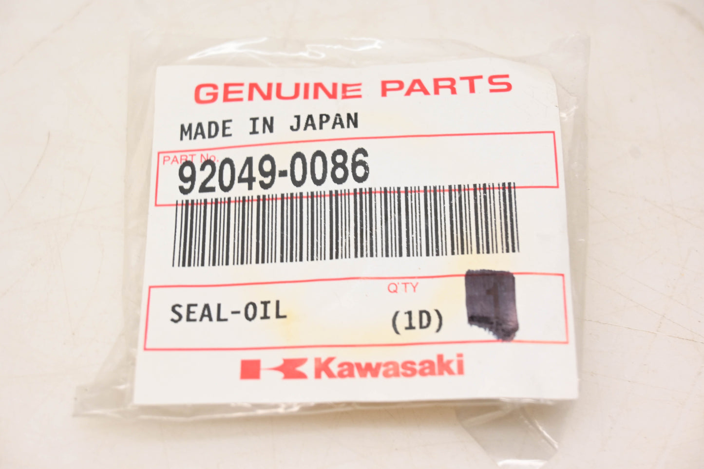 New OEM Kawasaki 92049-0086 Oil Seal NOS