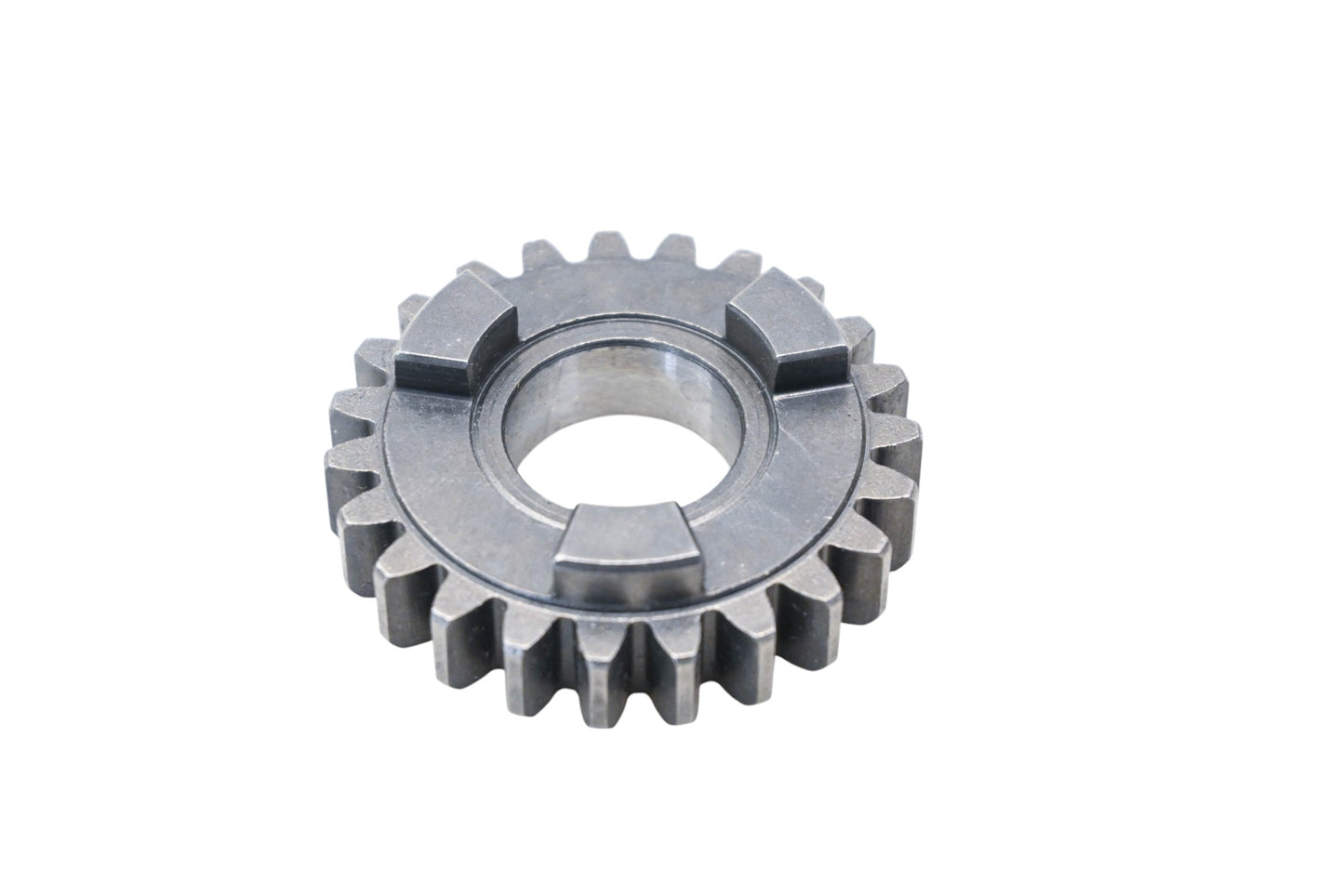 New OEM Yamaha 437-17141-00-00 4th Pinion Gear NOS