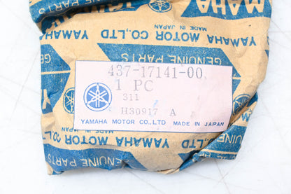 New OEM Yamaha 437-17141-00-00 4th Pinion Gear NOS