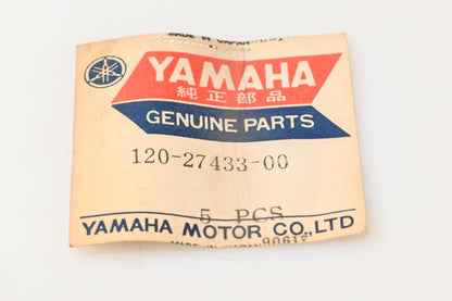 New OEM Yamaha 120-27433-00-00 Rear Foot Rest NOS