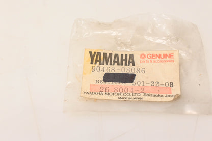 New OEM Yamaha 90468-08086-00 Clip NOS
