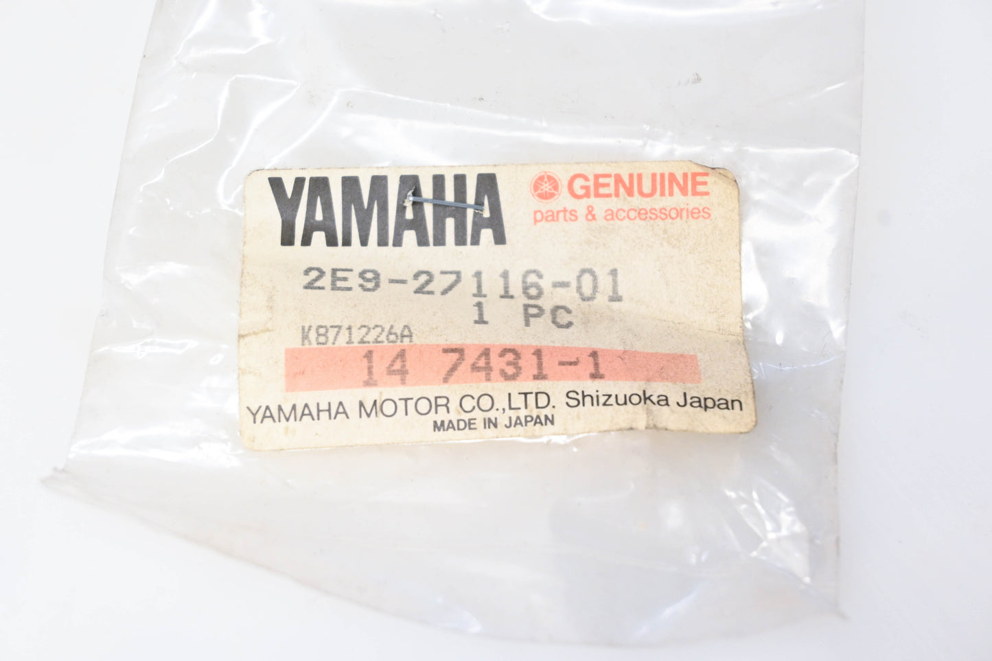 New OEM Yamaha 2E9-27116-01-00 Tension Spring NOS